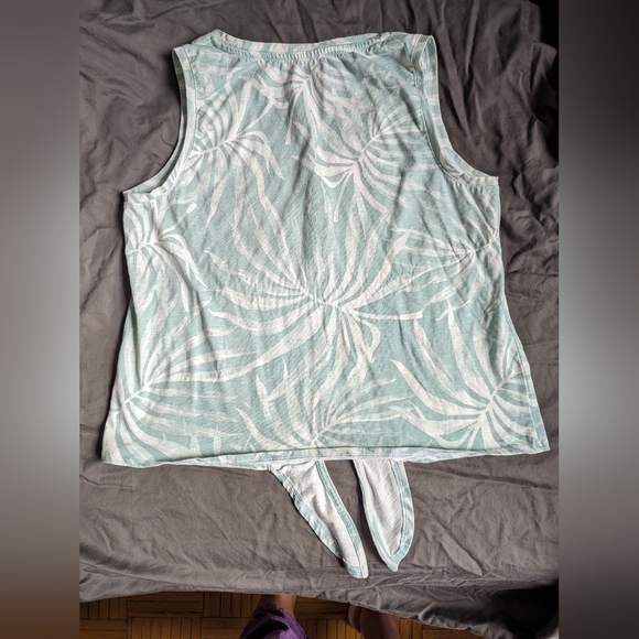 Ricki's summer top - Picture 2 of 4